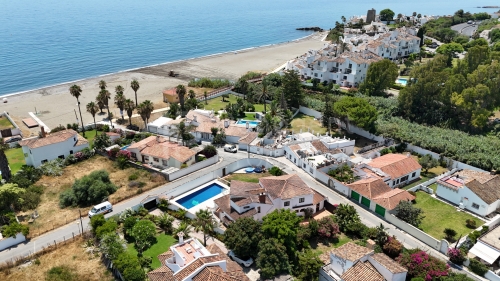 Villa en deuxième ligne à Bahia Dorada de Estepona